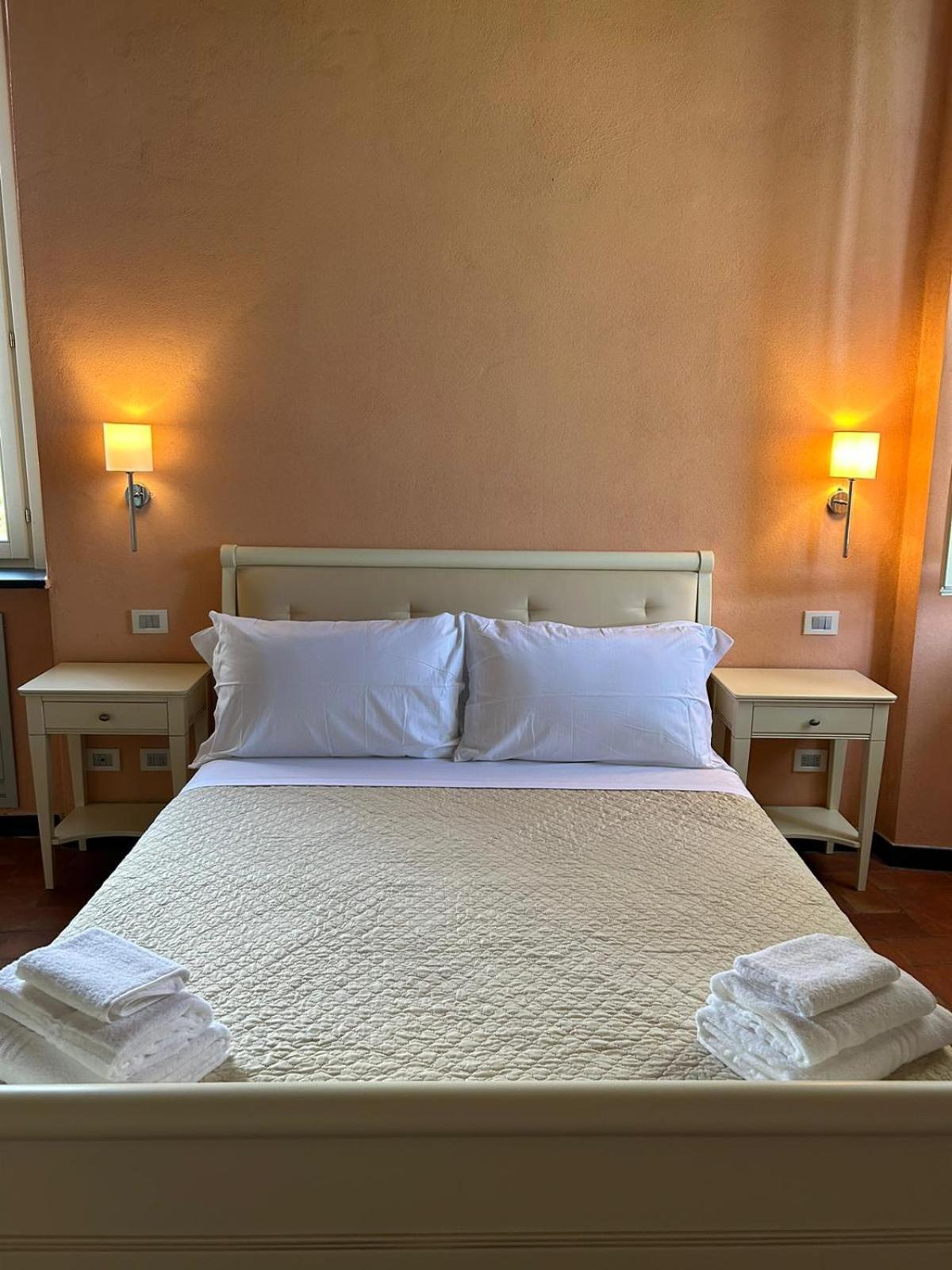 Hotel Palazzo Costa Beverino Esterno foto
